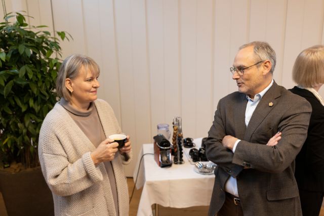 Gisin_Schulz