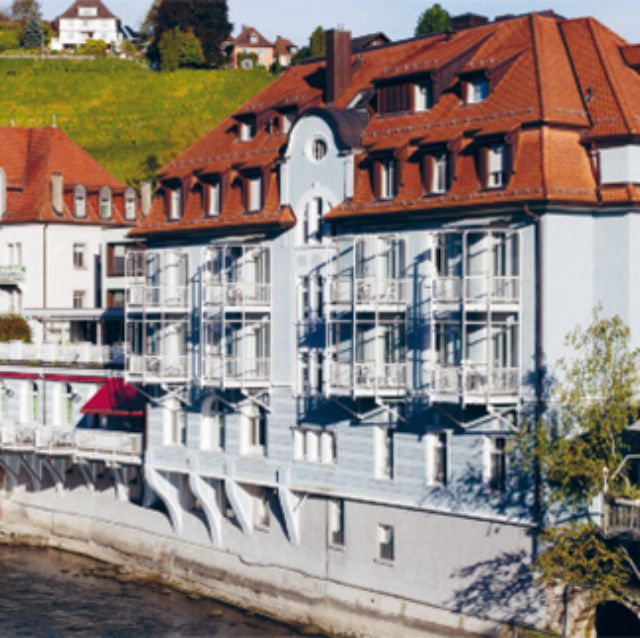 Rosenau_aussen_RGB_150dpi