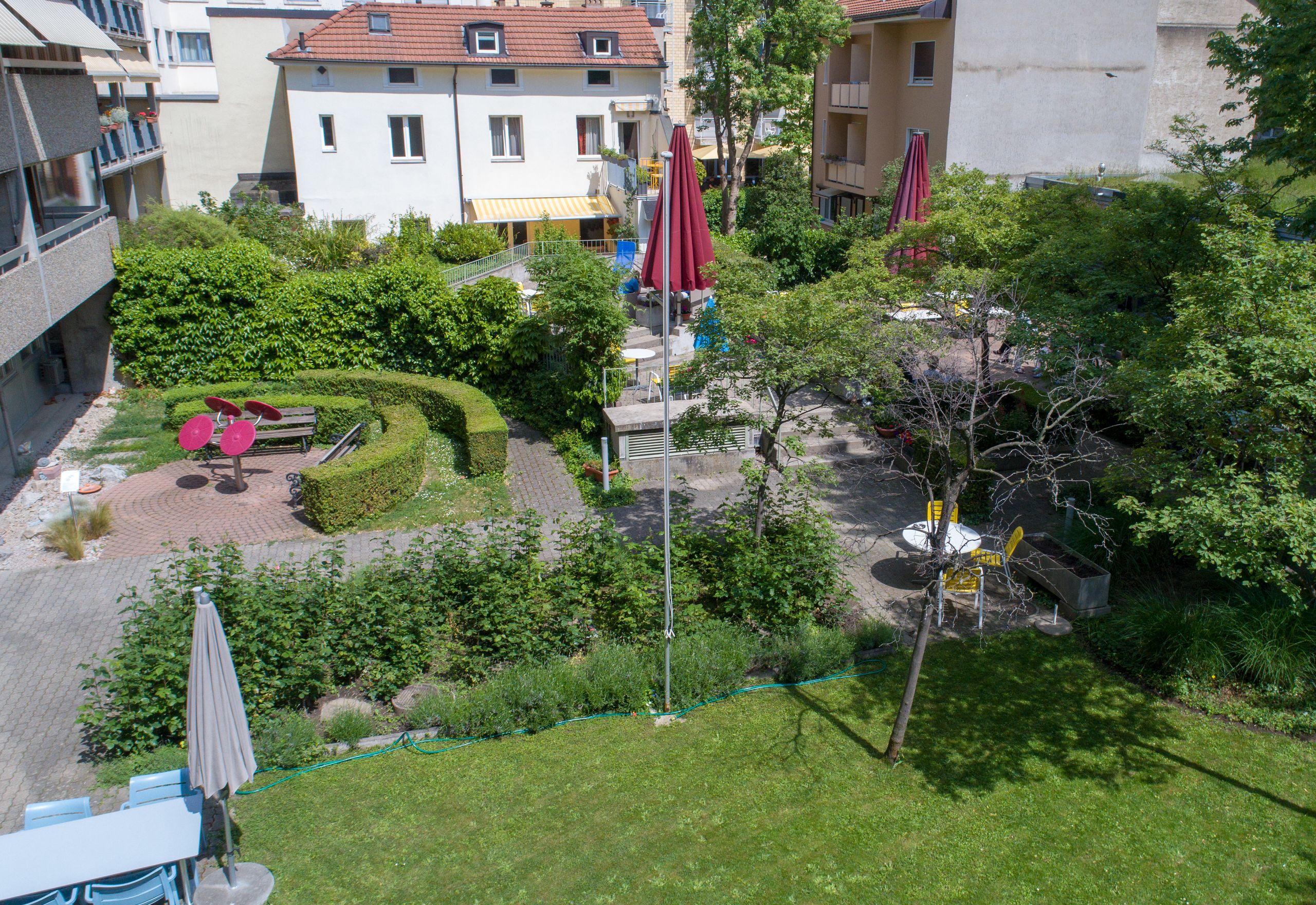 Garten weiter Blick Richtung Gustav Benz